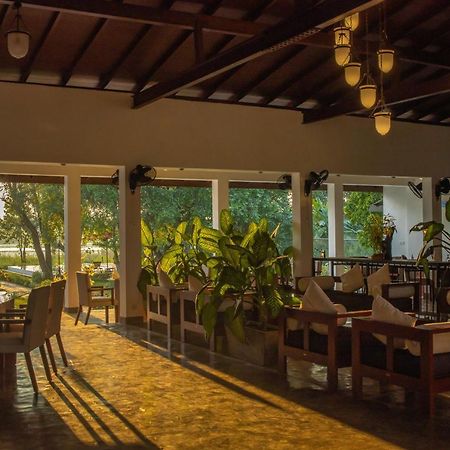 Sigiriya Wewa Addara Hotel - Hotel By The Lake Екстер'єр фото