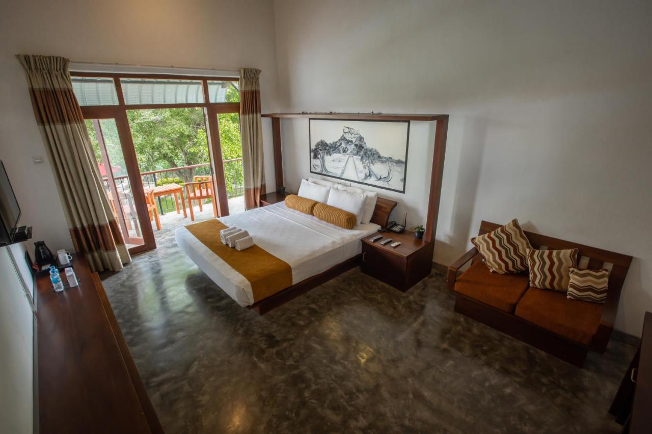 Sigiriya Wewa Addara Hotel - Hotel By The Lake Екстер'єр фото