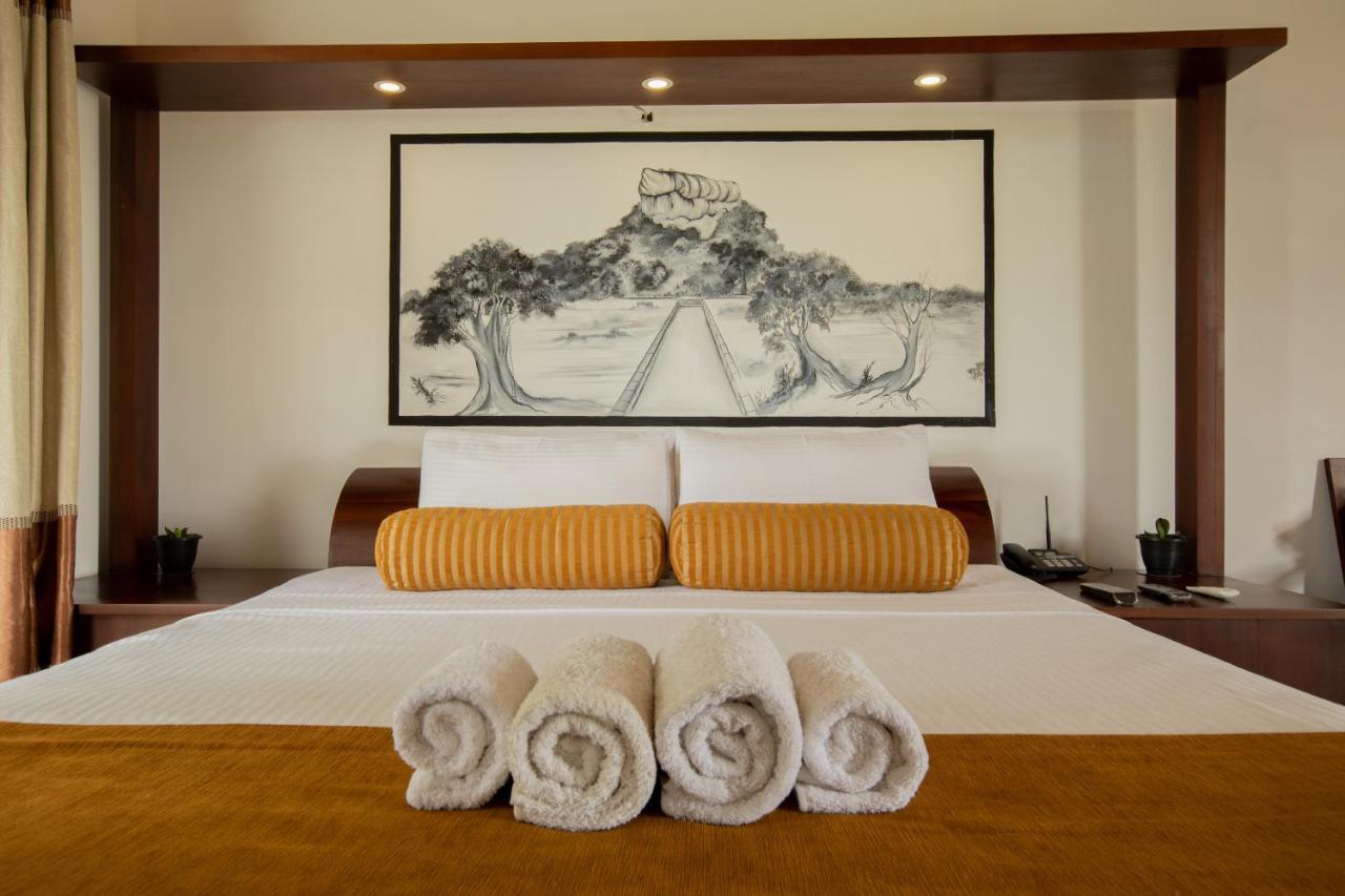 Sigiriya Wewa Addara Hotel - Hotel By The Lake Екстер'єр фото