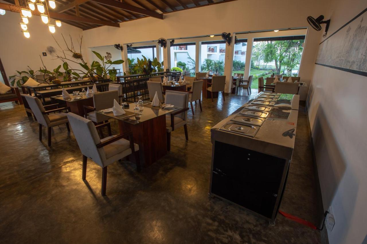 Sigiriya Wewa Addara Hotel - Hotel By The Lake Екстер'єр фото