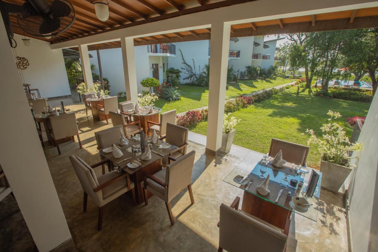 Sigiriya Wewa Addara Hotel - Hotel By The Lake Екстер'єр фото