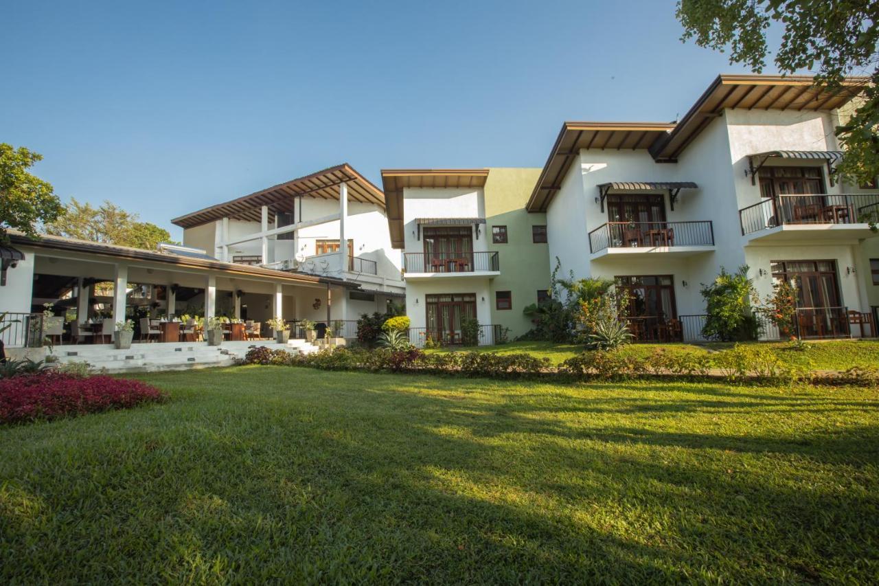 Sigiriya Wewa Addara Hotel - Hotel By The Lake Екстер'єр фото