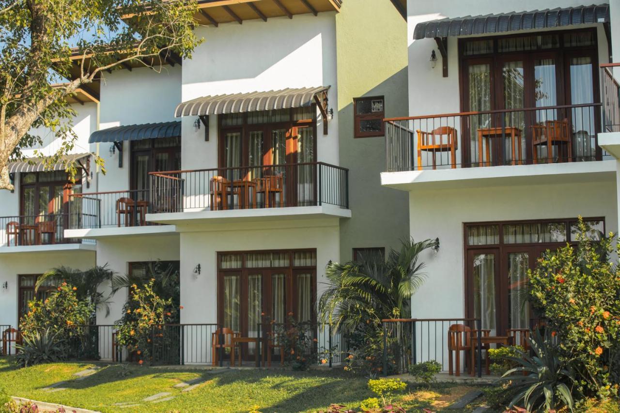 Sigiriya Wewa Addara Hotel - Hotel By The Lake Екстер'єр фото