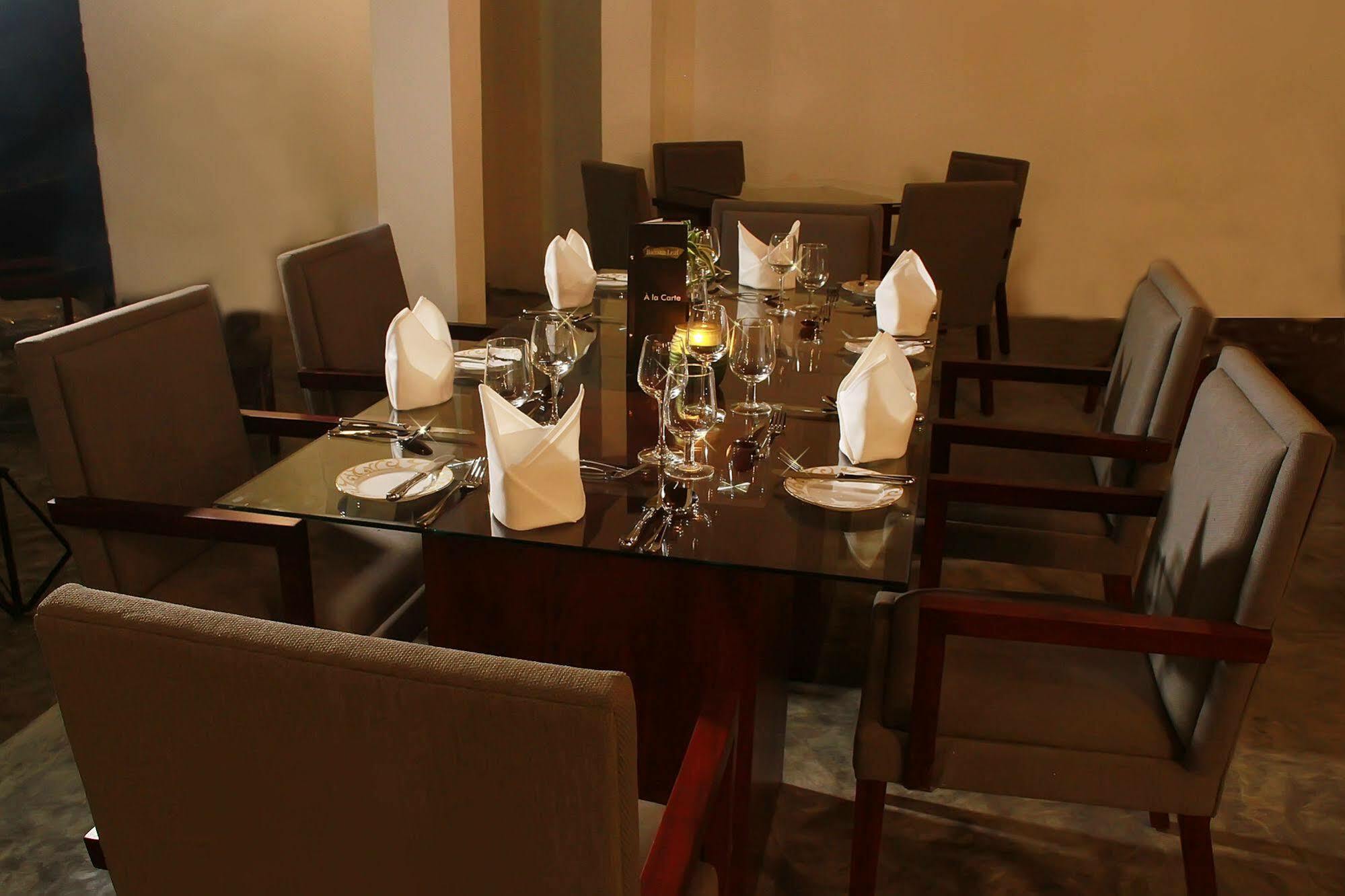 Sigiriya Wewa Addara Hotel - Hotel By The Lake Екстер'єр фото